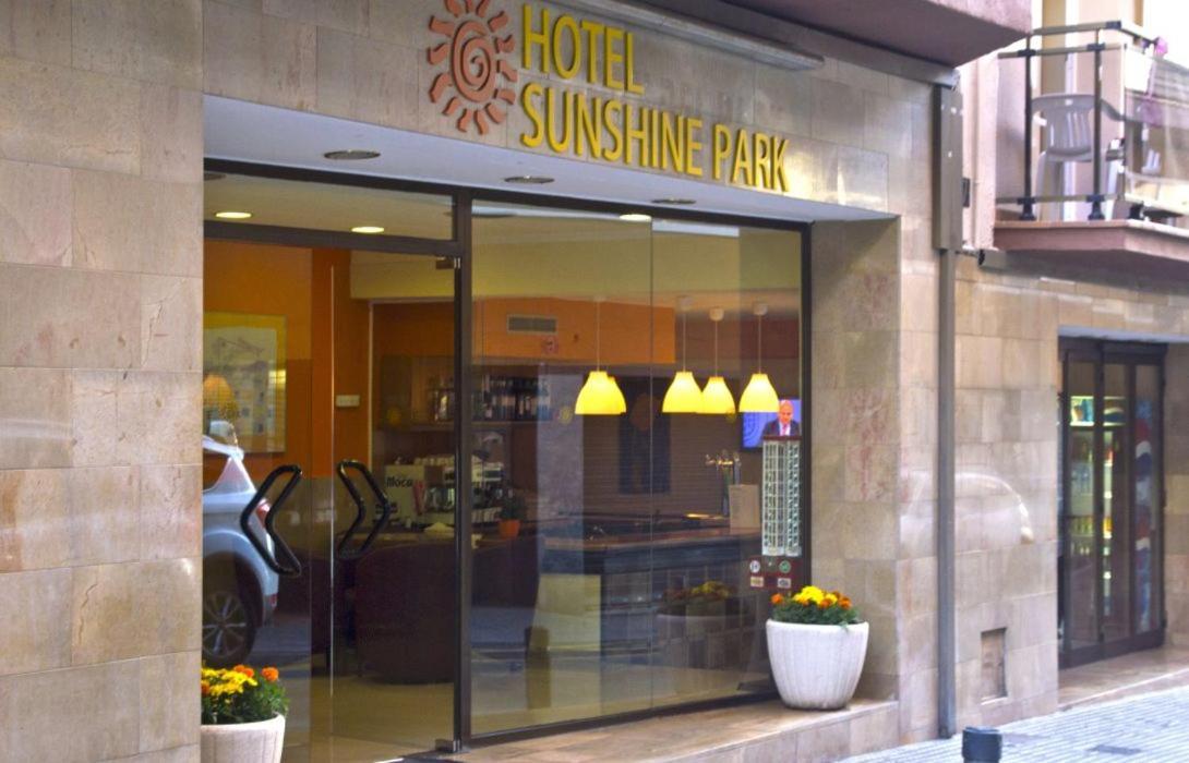 Hotel Sunshine Park 료렛 드 마르 외부 사진